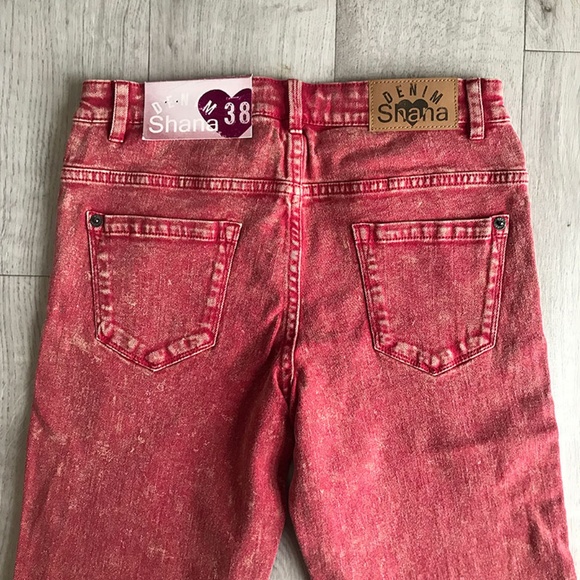 Shana Distressed/Faded Red Retro Stretch Jeans - Picture 3 of 3
